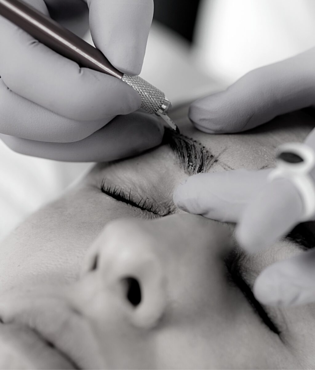 permanentny-make-up-microblading